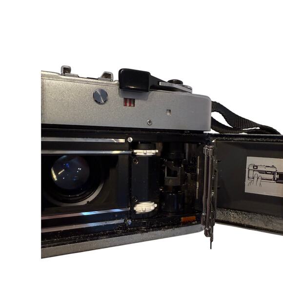 Canon Canonet QL17 G-III Film Camera w/40mm f1.7 Lens - Untested - Picture 7 of 8